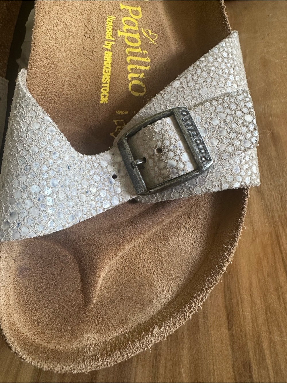 Papillio Women's Silver Textured Single-Band Cork Slide sandal Size 7 Like new - Picture 5 of 8